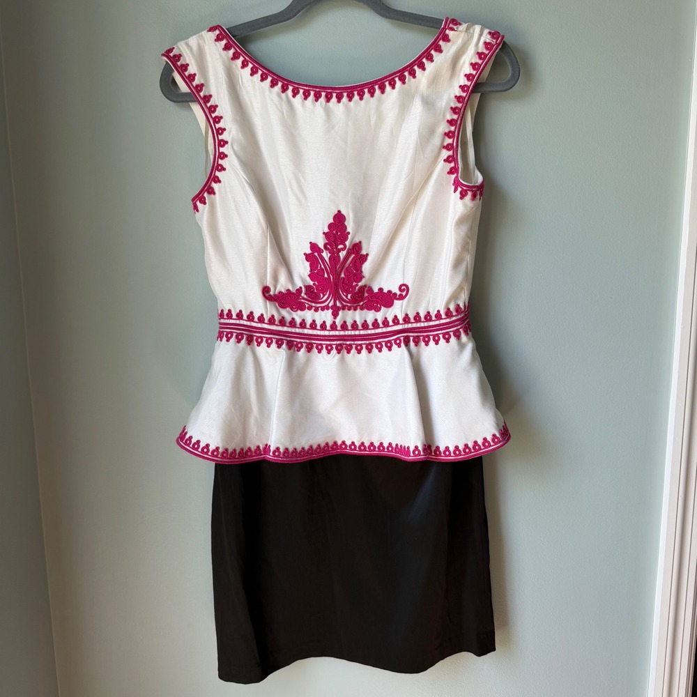 Pearl Georgina Chapman Dress Sleeveless Peplum Pink Embroidered Black White SZ 2